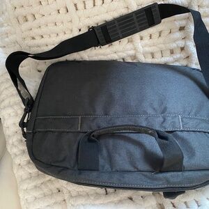 Laptop bag